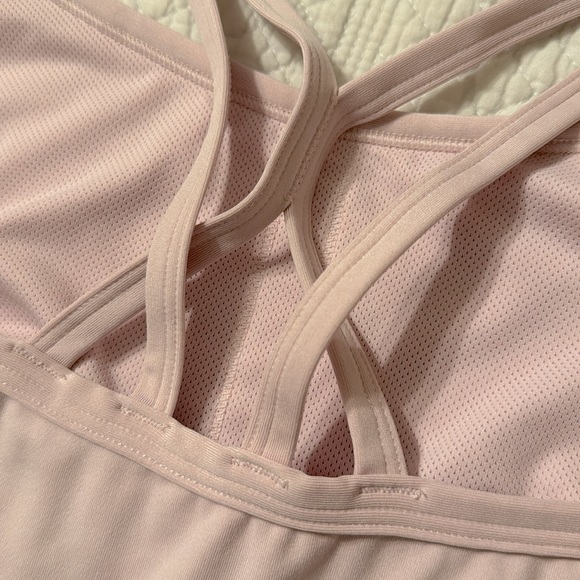 Light Pink Sports Bra Strappy Crop Top Target Workout Tank Criss Cross Straps - Picture 5 of 7